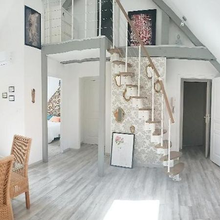 Ferienwohnung Au Coeur Des Remparts Boulogne-sur-Mer Exterior foto