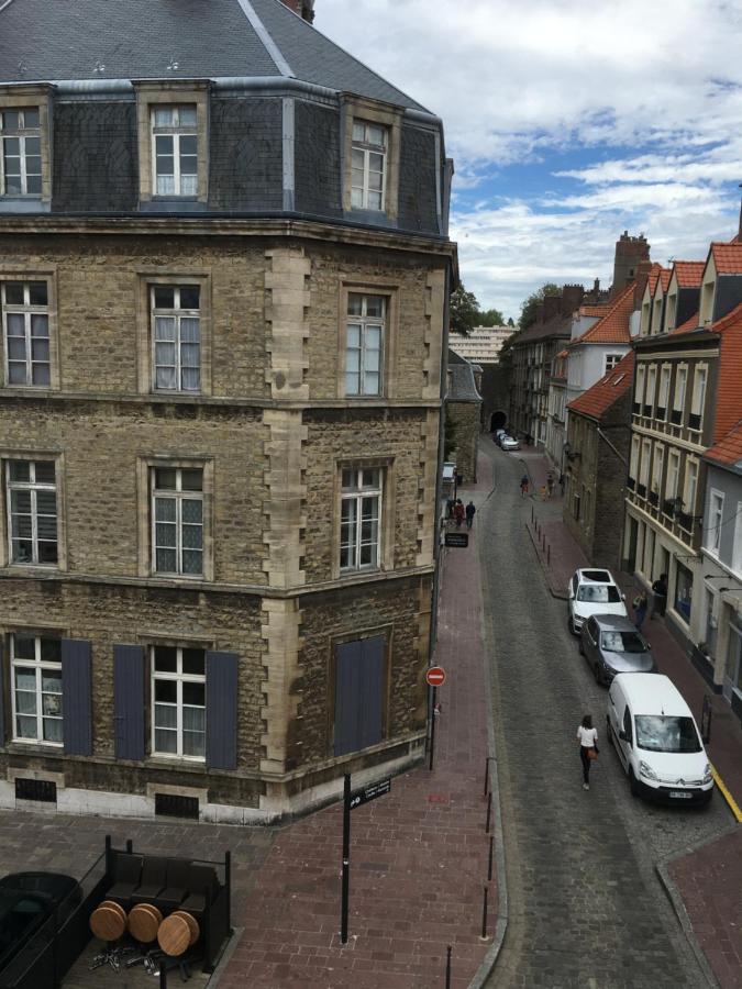 Ferienwohnung Au Coeur Des Remparts Boulogne-sur-Mer Exterior foto