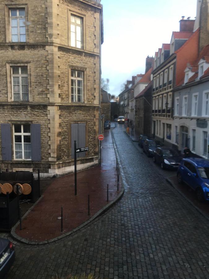 Ferienwohnung Au Coeur Des Remparts Boulogne-sur-Mer Exterior foto