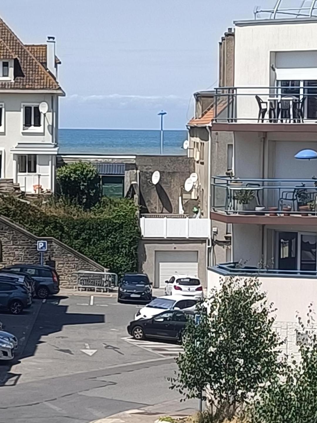 Ferienwohnung Au Coeur Des Remparts Boulogne-sur-Mer Exterior foto