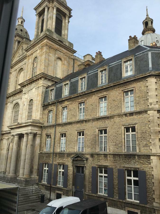 Ferienwohnung Au Coeur Des Remparts Boulogne-sur-Mer Exterior foto